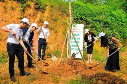 Lễ phát động chung tay xanh hóa học đường năm học 2022.