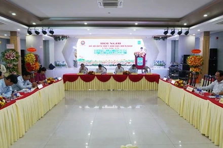 Quang cảnh hội nghị. 