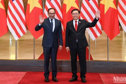 [Ảnh] Chủ tịch Quốc hội Vương Đình Huệ tiếp Thủ tướng Malaysia Anwar Ibrahim