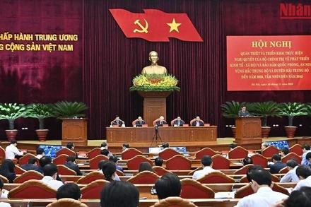 [Ảnh] Hội nghị phát triển vùng Bắc Trung Bộ và duyên hải Trung Bộ