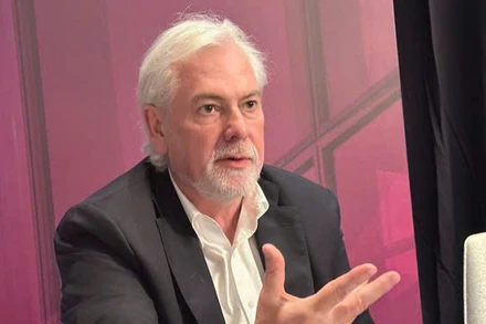 Khoa học, công nghệ trước thách thức môi trường không khói thuốc