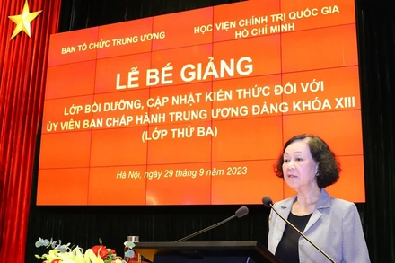 Đồng chí Trương Thị Mai phát biểu tại buổi lễ. (Ảnh: Văn Điệp/TTXVN)