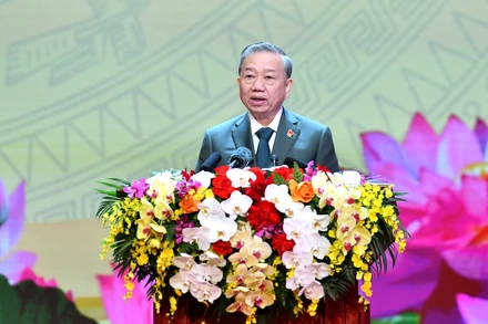 Tổng Bí thư Tô Lâm, Bí thư Quân ủy Trung ương đọc diễn văn tại lễ kỷ niệm. Ảnh: ĐĂNG KHOA