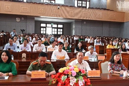 Các đại biểu dự buổi gặp mặt