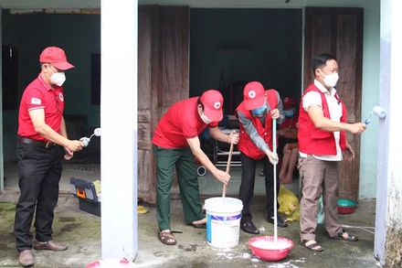 Thành phố sẽ sơn, sửa nhà cho 50 hộ đón Tết.