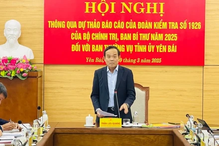 Đồng chí Trần Lưu Quang phát biểu tại hội nghị. (Ảnh: THANH SƠN}