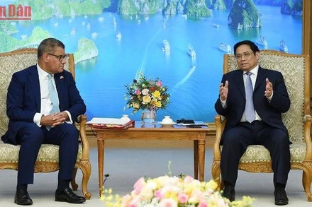Thủ tướng Phạm Minh Chính tiếp ông Alok Kumar Sharma, Bộ trưởng Chính phủ Anh, Chủ tịch COP26.