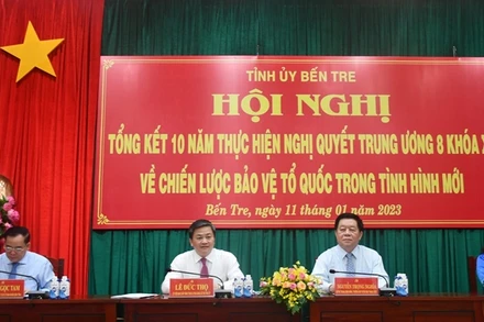 Lãnh đạo chủ trì Hội nghị tổng kết 10 năm thực hiện Nghị quyết Trung ương 8 khóa XI về chiến lực bảo vệ Tổ quốc trong tình hình mới. 