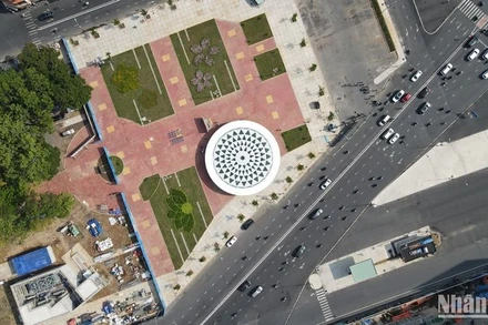 Dấu ấn biểu tượng của tuyến metro Bến Thành-Suối Tiên là hạng mục Giếng trời lấy sáng (toplight), thuộc khu vực nhà ga Trung tâm Bến Thành.