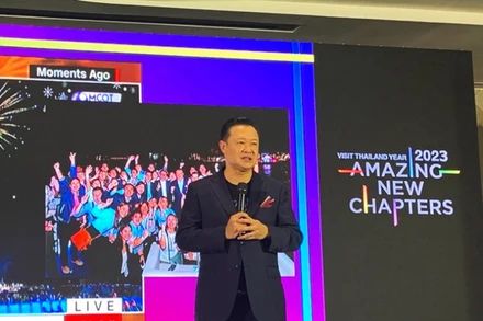 Tổng cục trưởng TAT Yuthasak Supasorn quảng bá chiến dịch “Thăm Thái Lan năm 2023”. (Ảnh: Bưu điện Bangkok)