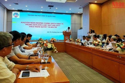 Quang cảnh Hội thảo khoa học quốc gia "Nghị quyết 18/NQ-TW/2022 và những vấn đề đặt ra trong sửa đổi Luật Đất đai".