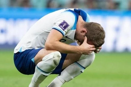 Kane sút hỏng penalty, đá bay giấc mơ World Cup của tuyển Anh. (Ảnh: Getty Images)