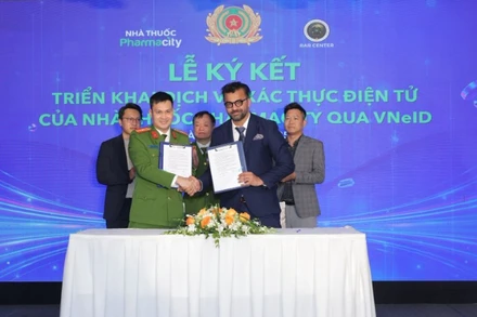 Pharmacity phối hợp Bộ Công an triển khai dịch vụ xác thực điện tử qua VNeID