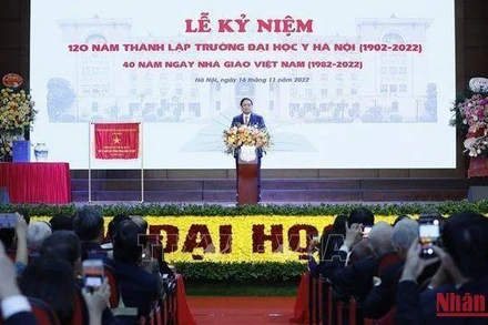 Thủ tướng Phạm Minh Chính phát biểu chúc mừng Trường Đại học Y Hà Nội. 