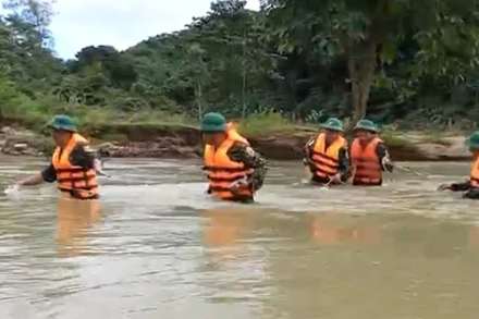 Đồn Biên phòng La Êê đang huy động lực lượng khẩn trương tìm kiếm nạn nhân bị mất tích.