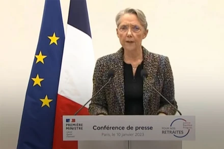 Thủ tướng Pháp khẳng định, mục tiêu của kế hoạch cải cách hưu trí không phải là tăng tuổi nghỉ hưu lên tới 65, mà là nhằm cân bằng hệ thống quỹ hưu trí.