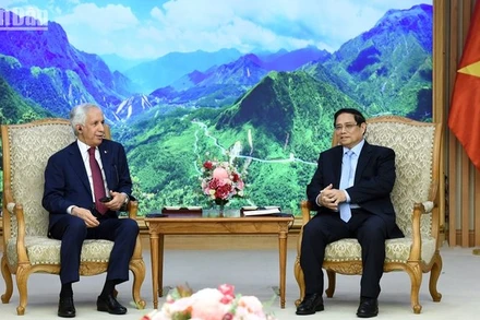 Thủ tướng Phạm Minh Chính tiếp Quốc vụ khanh Bộ Ngoại giao Nhà nước Qatar Soltan Bin Saad Al-Muraikhi.