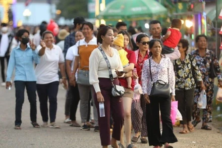 Khách nội địa tăng mạnh trong tuần đầu tiên của tháng 10. (Ảnh: Fresh News) 