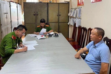 Đối tượng Lê Chí Thanh tại cơ quan công an.