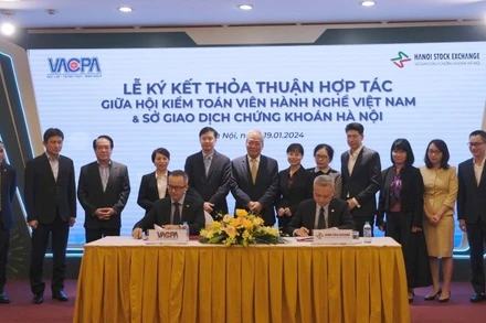 Hiệp hội Kiểm toán viên hành nghề Việt Nam hợp tác Sở Giao dịch chứng khoán Hà Nội trong đào tạo và kế toán, kiểm toán 