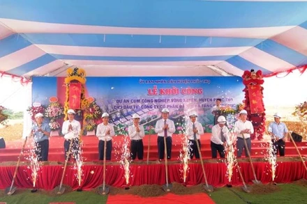 Khởi công cụm công nghiệp Võng Xuyên.