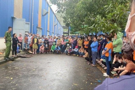 Hàng trăm công nhân bất ngờ bị thôi việc (ảnh CVT).