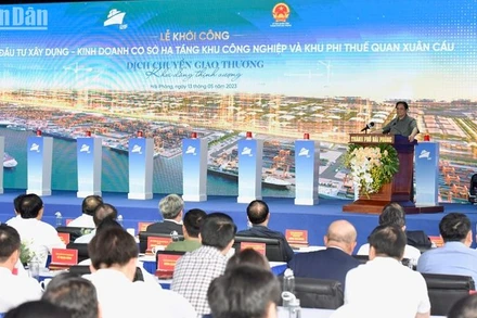 Quang cảnh lễ khởi công. (Ảnh: Trần Hải)