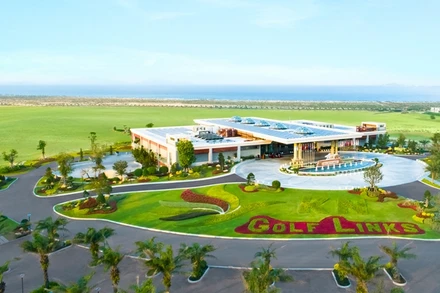 Nhà điều hành sân KN Golf Links.