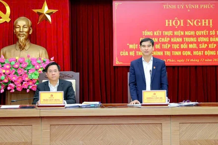 Bí thư Tỉnh ủy Dương Văn An phát biểu ý kiến tại hội nghị.