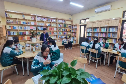 Thư viện trường THCS Lý Tự Trọng (huyện Bình Xuyên) được đầu tư hiện đại, thân thiện.