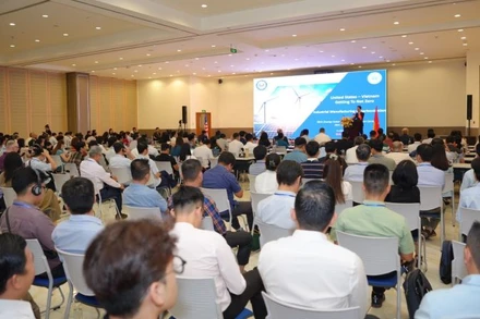 Toàn cảnh hội thảo.