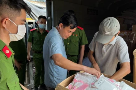 Phát hiện các loại hàng hóa có nguồn gốc nước ngoài không có hóa đơn, chứng từ vận chuyển qua Ga Sóng Thần.