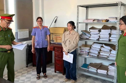 Bị can Nguyễn Giang Vũ Vi đã bị khởi tố, bắt tạm giam để điều tra về tội Lừa đảo chiếm đoạt tài sản. 