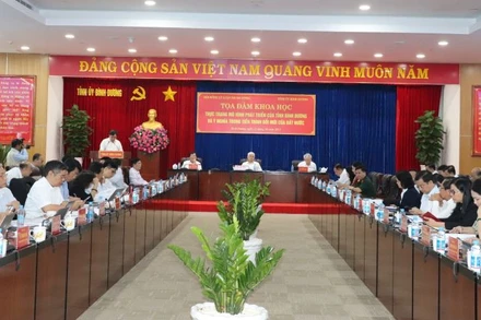 Toàn cảnh buổi tọa đàm.