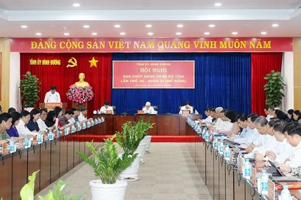 Toàn cảnh hội nghị.