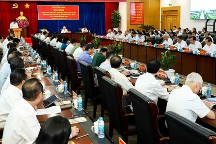 Toàn cảnh hội nghị.