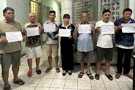 Các đối tượng bị tạm giữ để điều tra làm rõ hành vi “Đánh bạc” và “Tổ chức đánh bạc”.