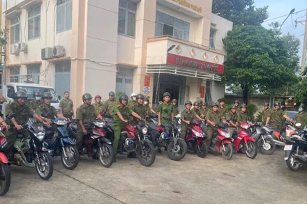 Các đơn vị thuộc lực lượng Công an tỉnh Bình Dương ra quân trấn áp tội phạm, bảo đảm an ninh trật tự dịp Lễ.