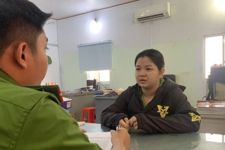 Đối tượng Trần Thị Ngọc Thắm khai nhận hành vi phạm tội. 