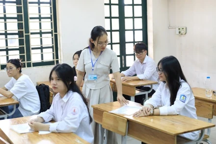 Thí sinh thi tốt nghiệp THPT năm 2024 tại Hà Nội. (Ảnh: QUANG THÁI)