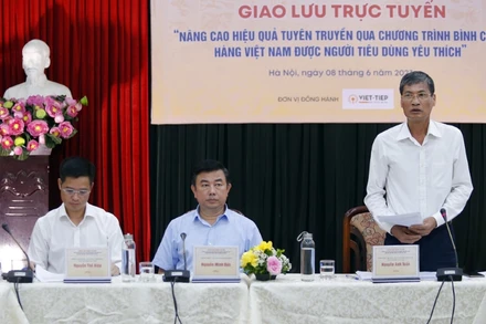 Các đại biểu đóng góp ý kiến tại buổi giao lưu trực tuyến.