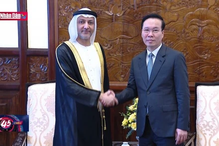 Chủ tịch nước tiếp Đại sứ các nước trình Quốc thư