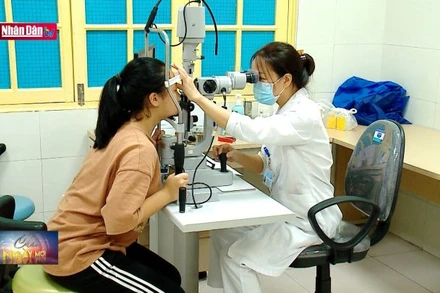 Cảnh báo bệnh đau mắt đỏ kéo dài