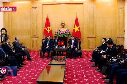 Tăng cường chia sẻ kinh nghiệm trong công tác xây dựng Đảng