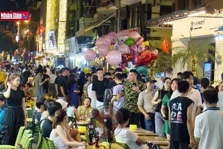 Tìm hướng thúc đẩy tiềm lực du lịch văn hóa về đêm