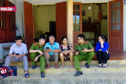 Công an nhân dân vì nhân dân phục vụ