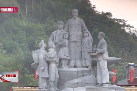 Kỷ niệm về Bác Hồ với đồng bào các dân tộc tỉnh Hà Giang