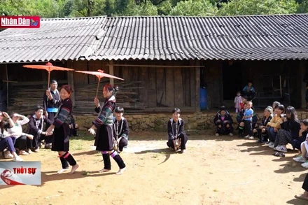 Phát huy giá trị văn hóa phi vật thể sau ghi danh