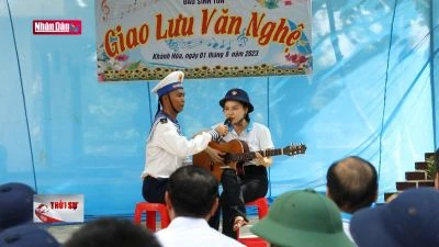 Tự hào hành trình "Sinh viên với biển, đảo Tổ quốc"