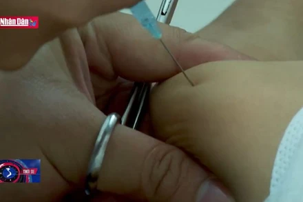 Tiếp tục bố trí ngân sách mua vắc-xin tiêm chủng mở rộng trong năm 2023